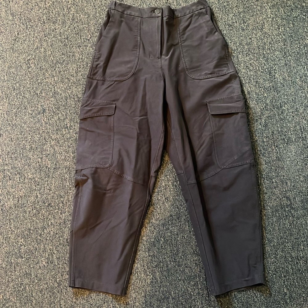 Lululemon Cropped Cargo